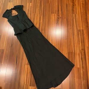 XSCAPE Black‎ Maxi Dress Evening Gown Lace Cap Sleeve Keyhole Back Formal Size 4